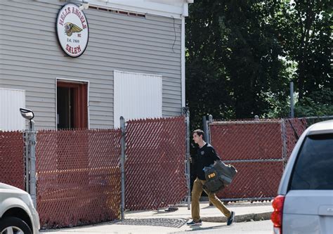 Massachusetts State Police, Westport police, and the FBI responded at about 8 a. . Hells angels raid lynn ma